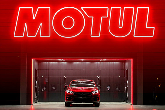 garage-motul-10W40
