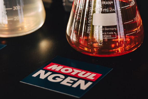 probeta-de-aceite-motul-ngen